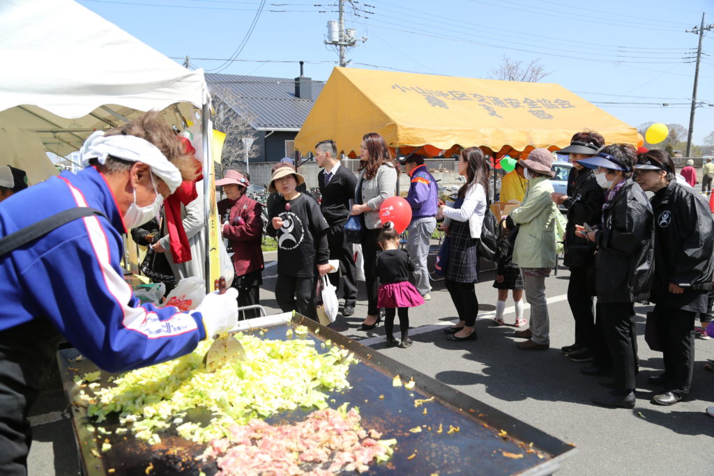 地域の祭り　食で盛り上げ