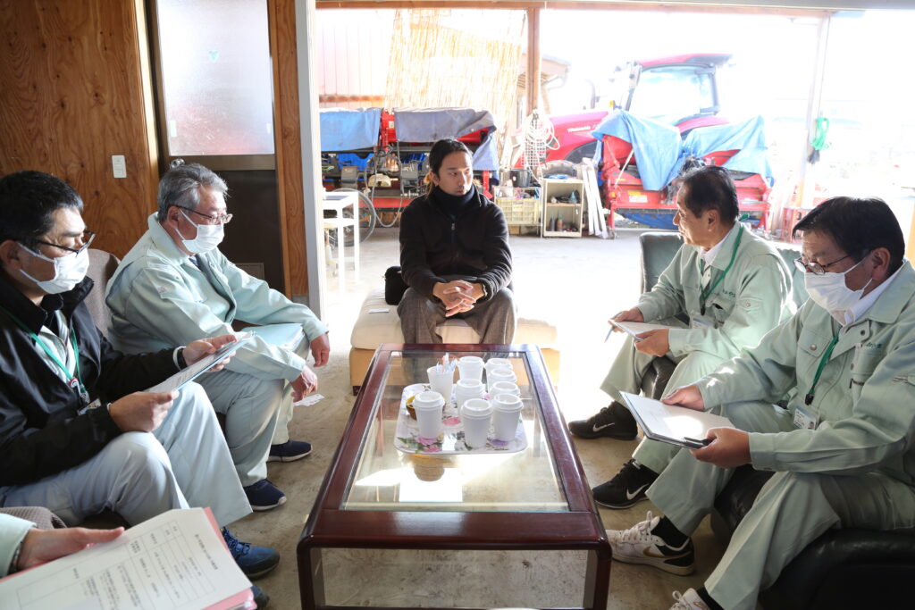 一人一人の声　大切に　農業生産拡大へ　担い手農家訪問